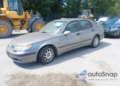 2001 Saab 9-5 z USA, uszkodzony, nr VIN YS3ED48E713026542